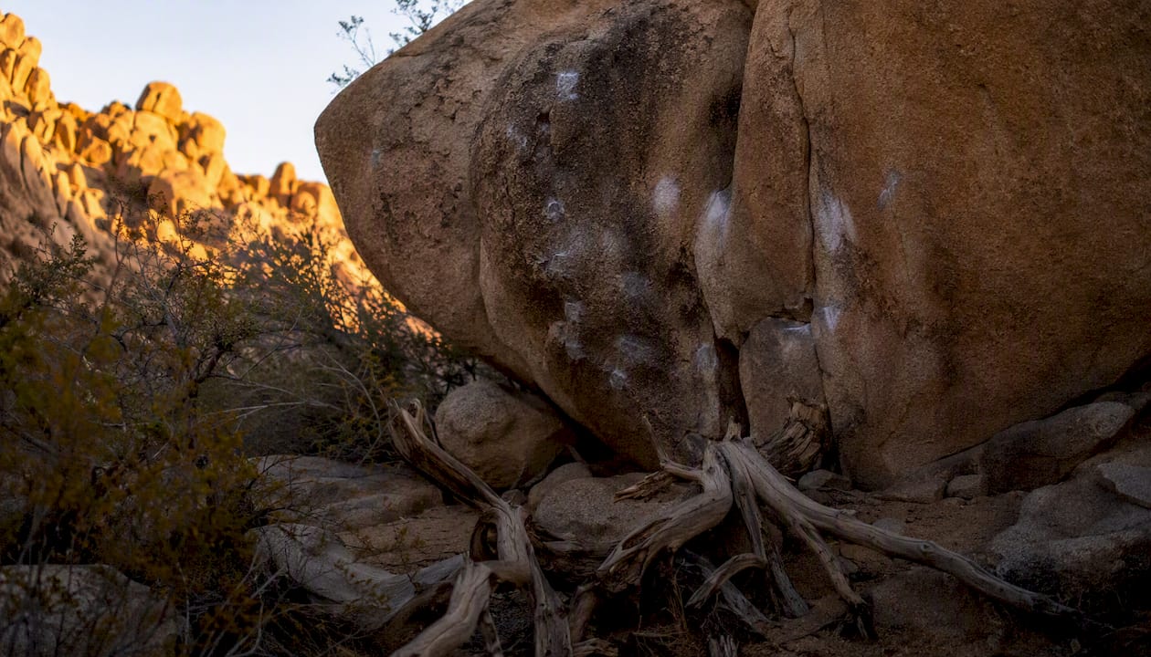 Close view of granite boulders for climbing in Joshua Tree