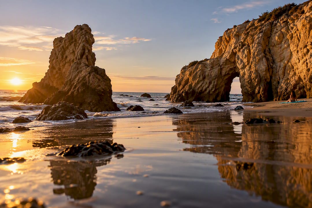 El Matador sea stacks at low tide