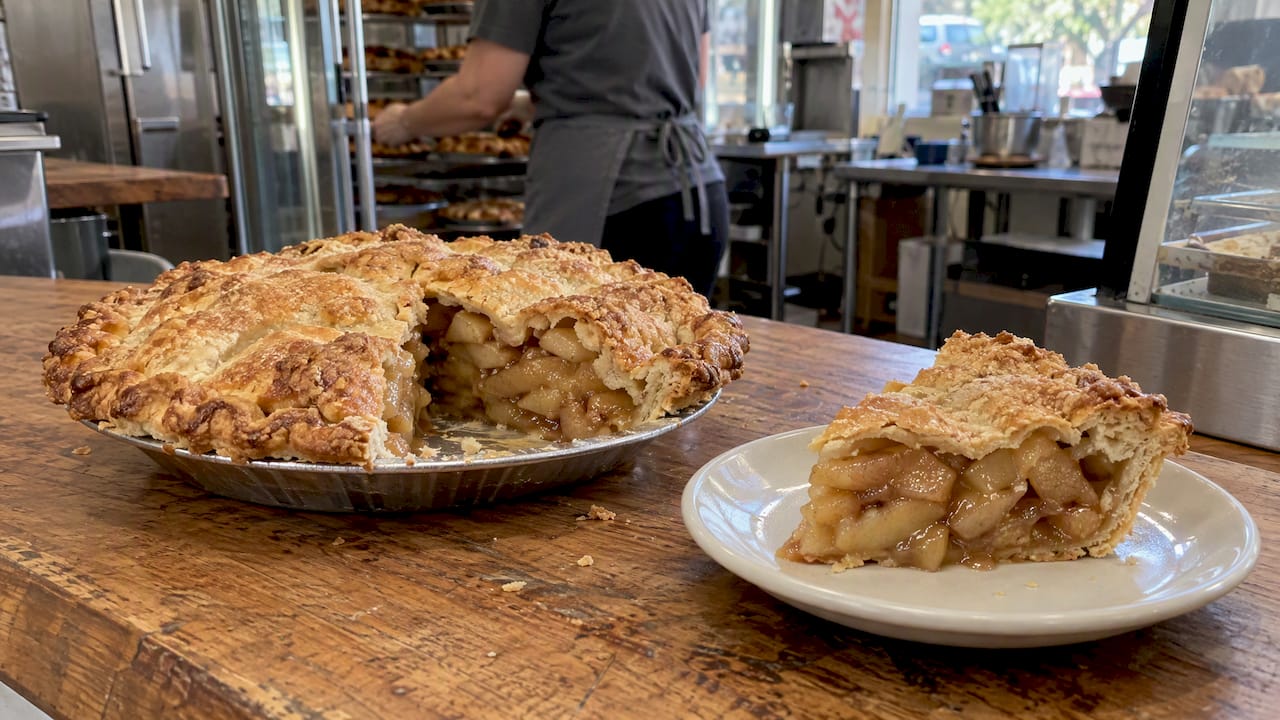 3 Julian Pie Shops for San Diego Day Trips, With a Quiet Detour