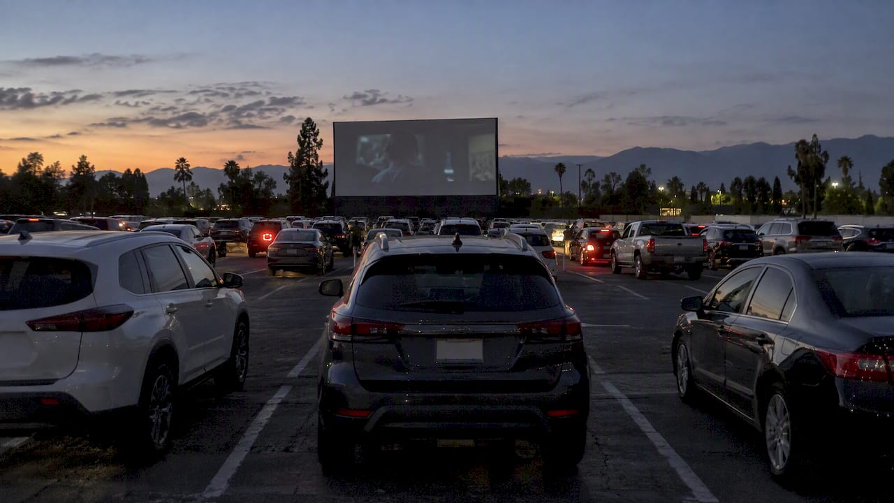 Los Angeles Drive In Theaters: Check Vineland Before You Go